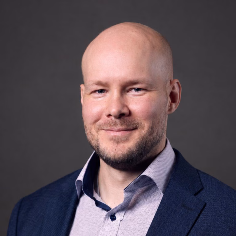 Aleksi Nieminen, rahoitusasiantuntija, Novus Victoria